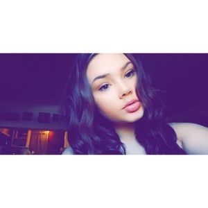 Meet your Posher, Ally